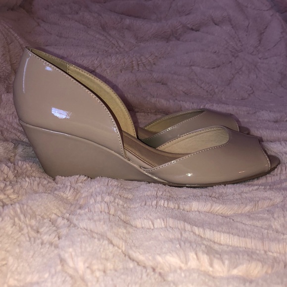 Nude Peep Toe Wedges - Picture 3 of 4